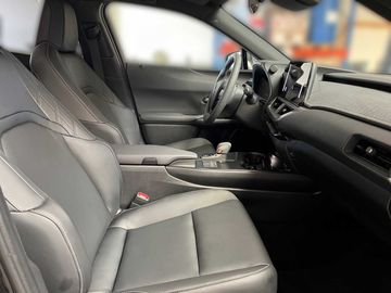 Lexus UX - 6