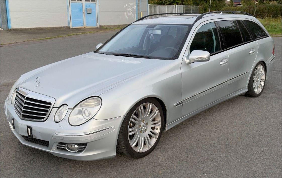 Mercedes-Benz E 320