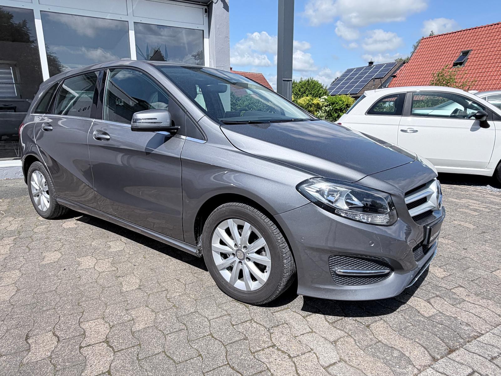 Mercedes-Benz B 180 d /NAVI/SHZ/AHK