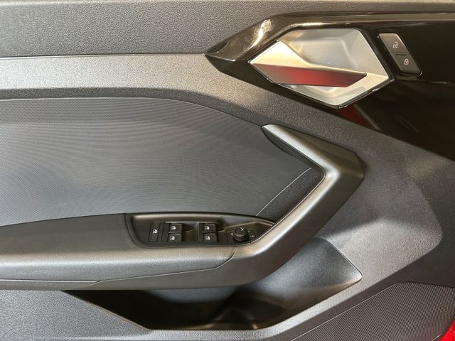 A1 Sportback 35 TFSI S TRONIC S LINE LED+NAVI+VC