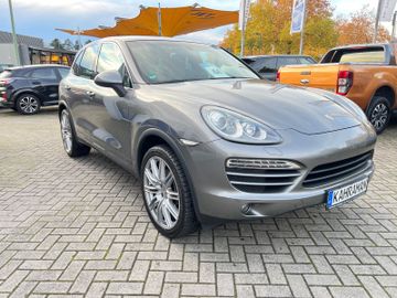 Porsche Cayenne - 4