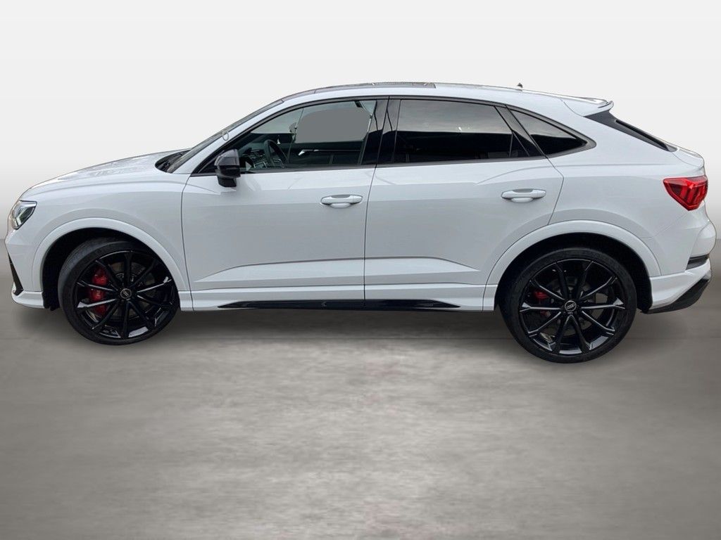 Audi RSQ3