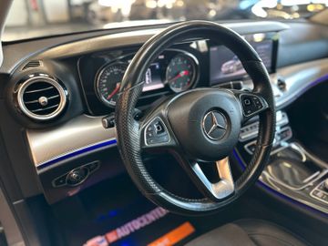 Mercedes-Benz E 400 *4Matic*Avantgarde*Keyless*LED*Kamera*