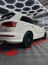 Audi q7 3.0tdi S-Line 22 Zoll  7 sitzer - Audi Q7 aus 2008: Line