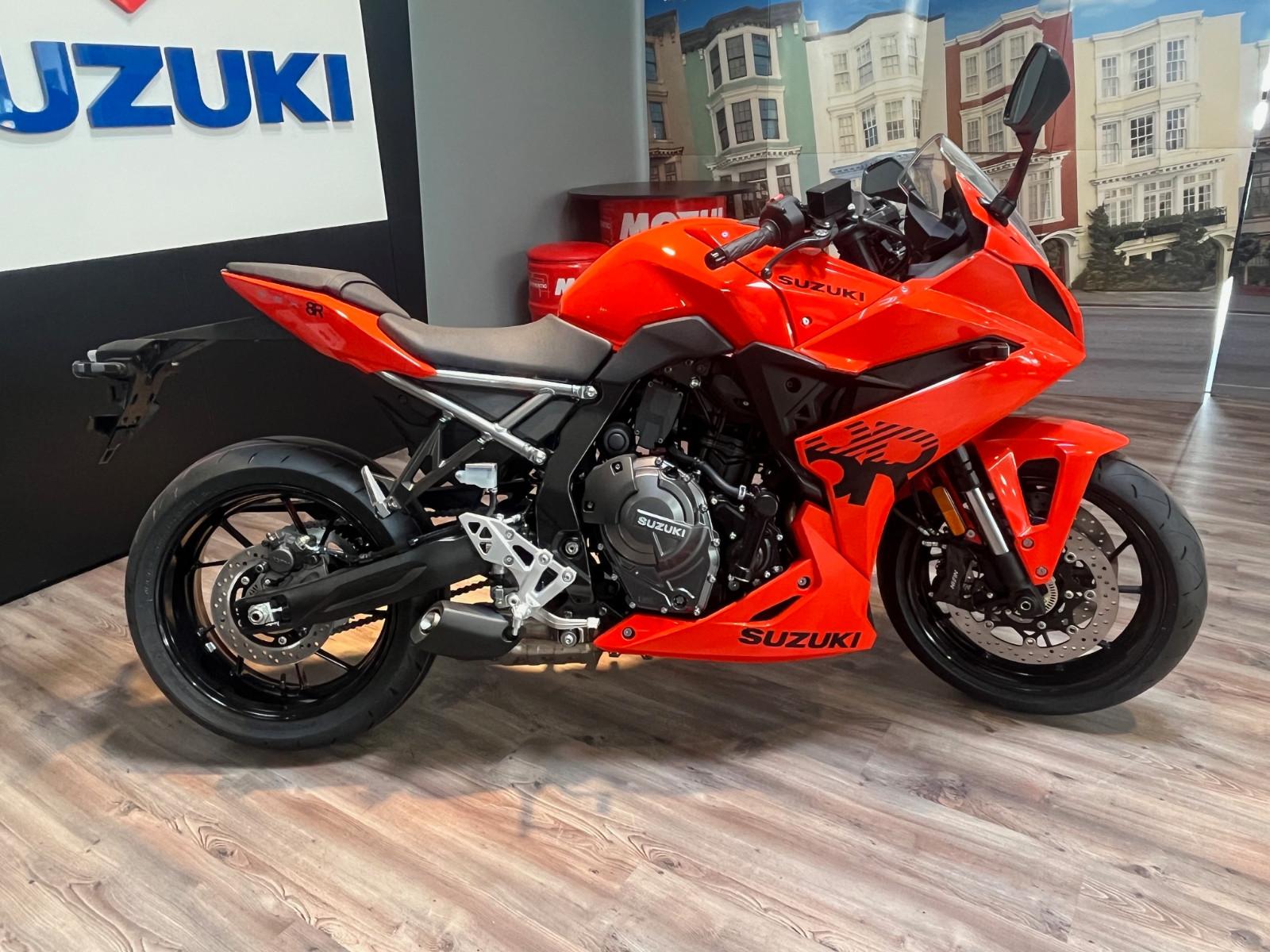Suzuki GSX-8R ORANGE