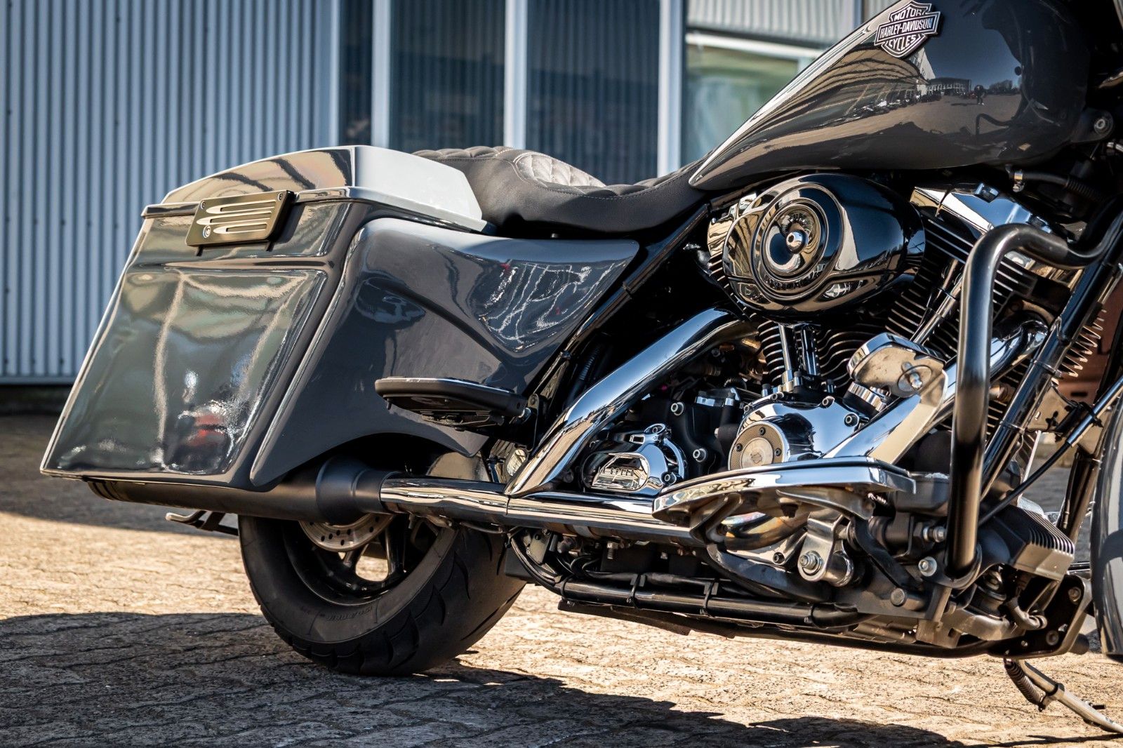 Fahrzeugabbildung Harley-Davidson FLHR ROAD KING  - Fairing - Jekill - 23"Umbau