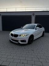 BMW 220i Coupé Sport Line  - BMW 2er Reihe mit Benzin-Antrieb: Sportwagen