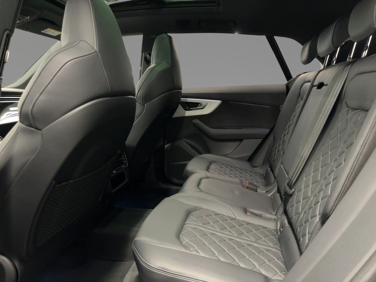 Audi SQ8 - Bild 12