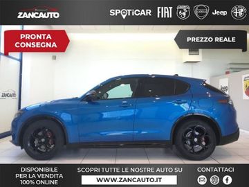 Alfa-Romeo Stelvio - 1