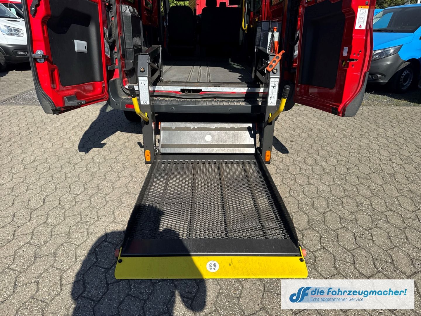 Fahrzeugabbildung Ford Transit Kombi 350 L3 Trend 2.2 TDCi DPF *2680 *K