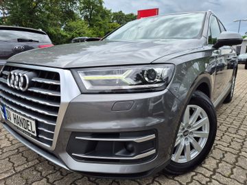 Audi Q7 - 1