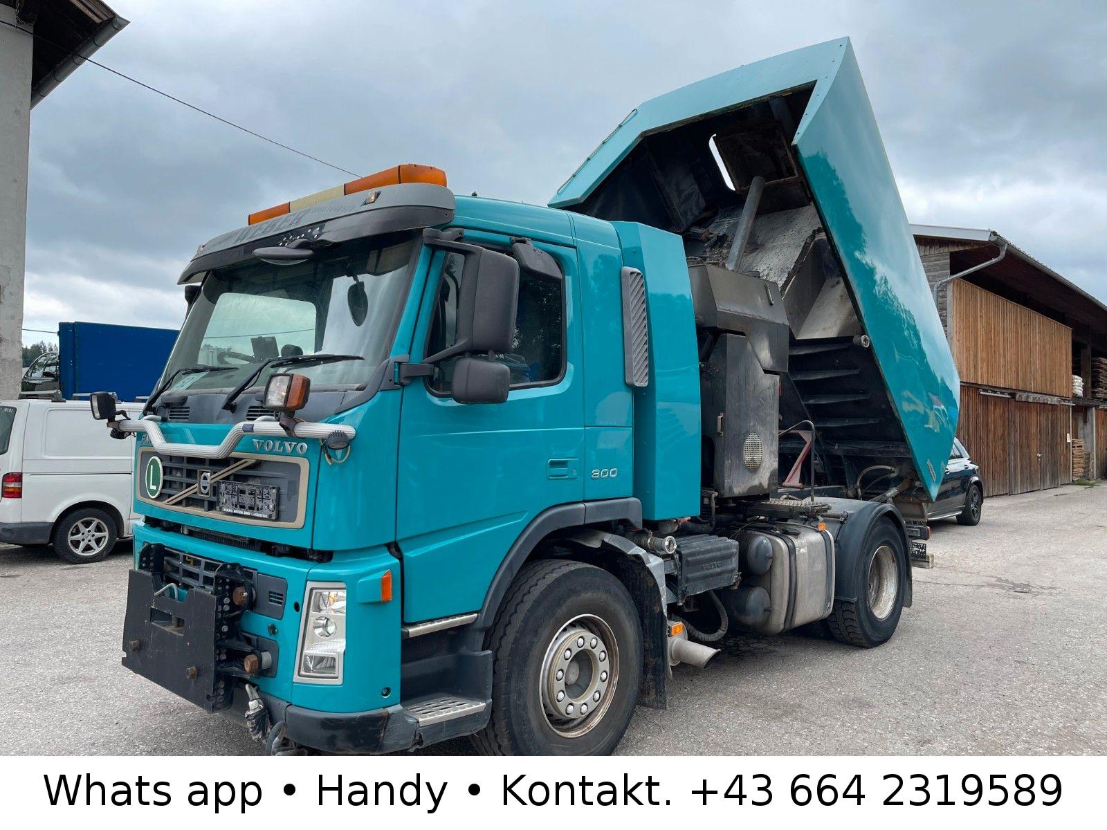 Volvo FM9 4x2 R Euro 3 Kehrmaschine Bj 2004
