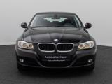 BMW 318d GeschwindigReg PDC KlimaAut Freischprech - BMW 318 in Oldenburg