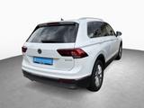 Volkswagen Tiguan Highline 2.0 TDI 6-Gang NAVI STANDHEIZUNG - Volkswagen Tiguan mit Diesel-Antrieb: Weiß, mit Apple Carplay