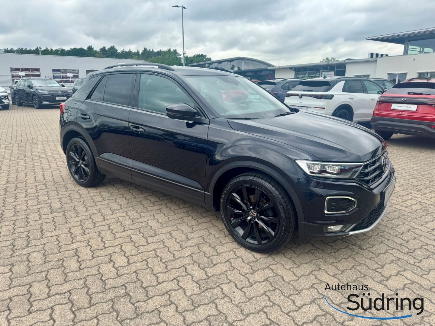 T-Roc 1,5 TSI Sport Black Style DSG AHK beats
