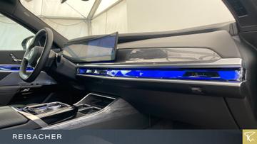2022 BMW I7 — миниатюра 14