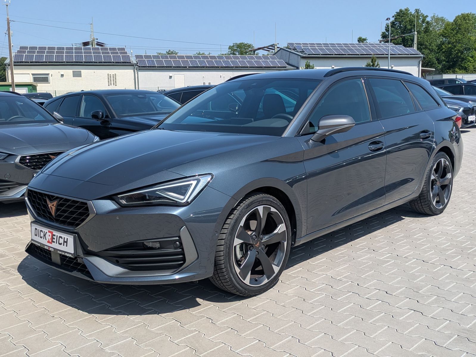 Fahrzeugabbildung CUPRA Leon 1.5 eTSI DSG MATRIX-LED*ACC*APP*KAMERA*18"