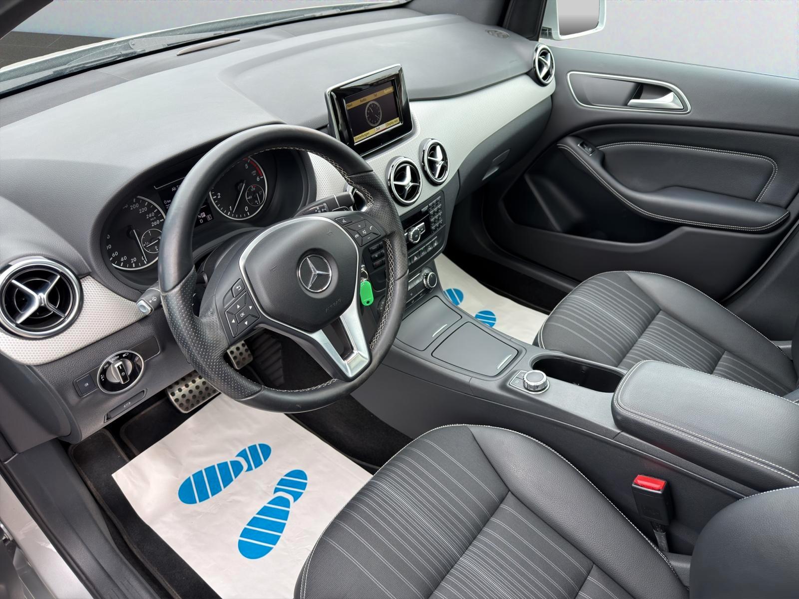 Mercedes-Benz B 200 CDI*Navi*PDC*Pano*Leder*Xenon*2.Hand*