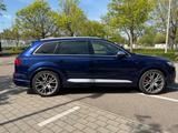 Audi SQ7 4.0 TDI quattro tiptronic -Vollausstattung  - blaue Audi SQ7