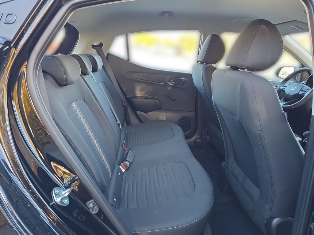 Erstes Annaberger Autohaus -  Hyundai i10 Trend, 8fach bereift, Navi, Klima, Rückfahrk - Bild 13