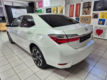 Toyota Corolla - 9