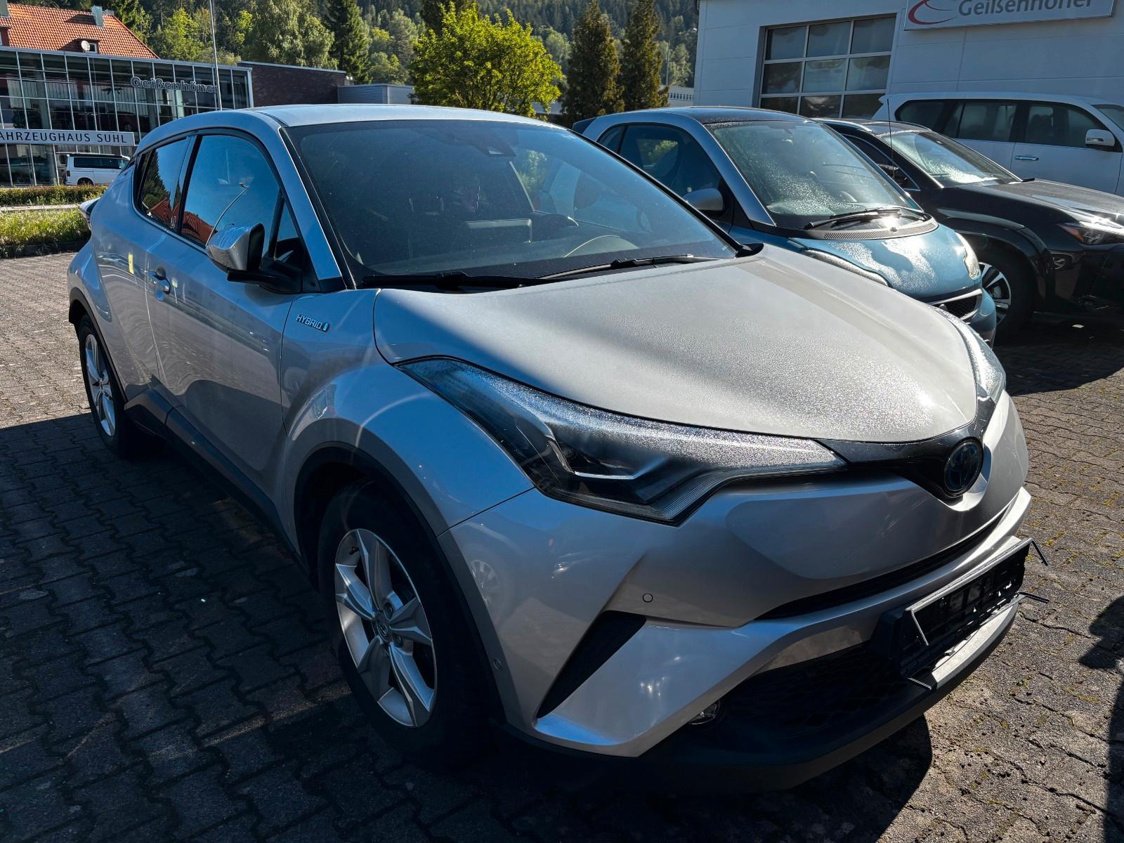 Toyota C-HR Hybrid Team D, top Zustand, wenig Km