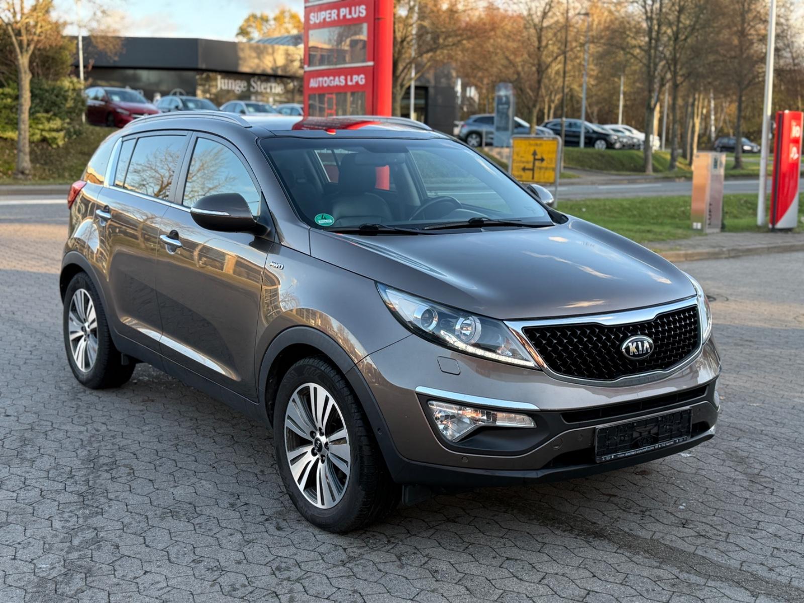 Kia Sportage Spirit 4WD*TÜV 05/2027*1. HAND*XENON
