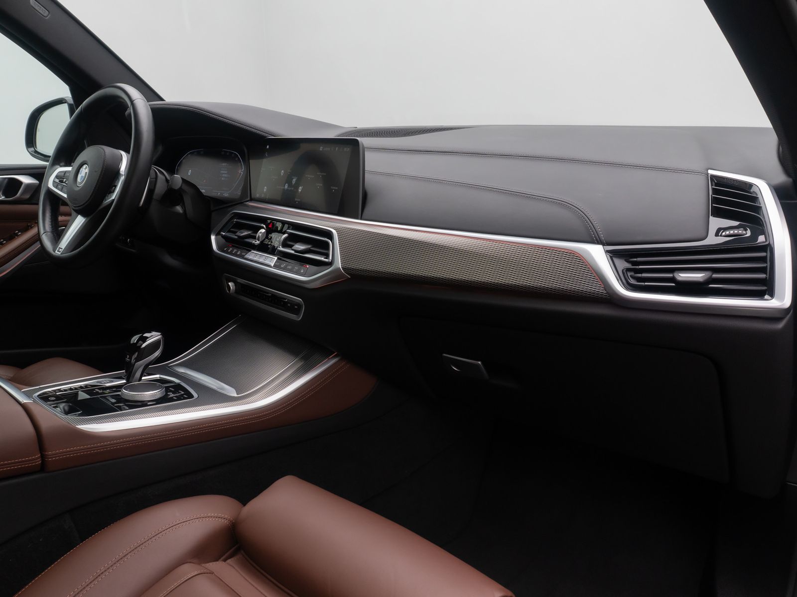 Fahrzeugabbildung BMW X5 xD30d M Sport Panorama HUD DispKey Individual