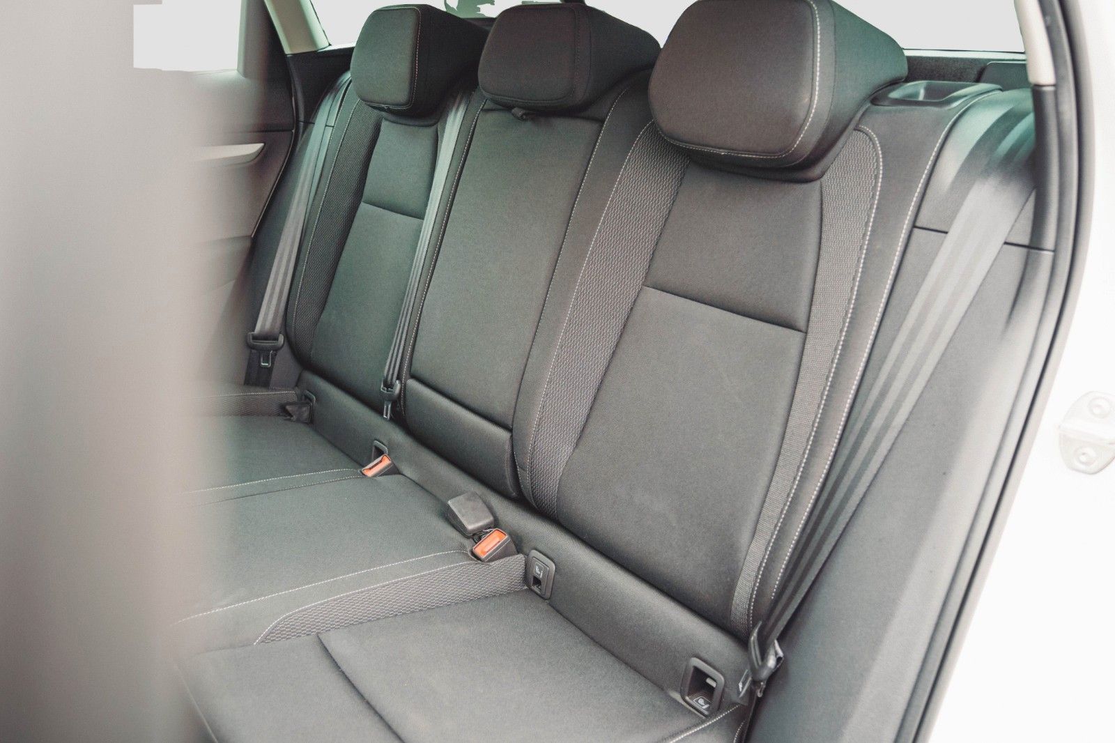 Fahrzeugabbildung SKODA Karoq 1.5 TSI*DAB*PDC*Kamera*ViCo*Garantie*u.v.m