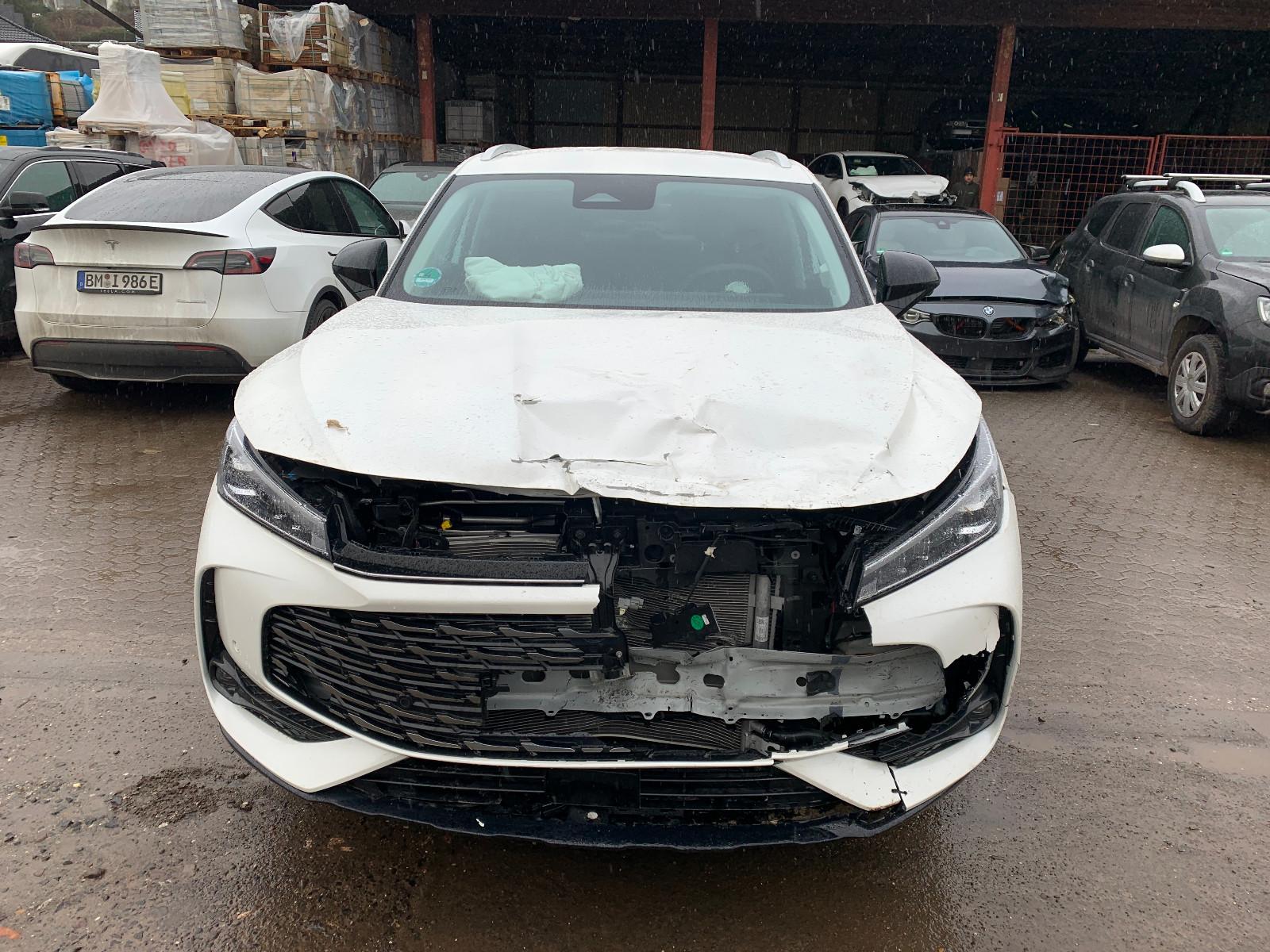 MG HS 1.5 Hybrid+ 165 kW Luxury