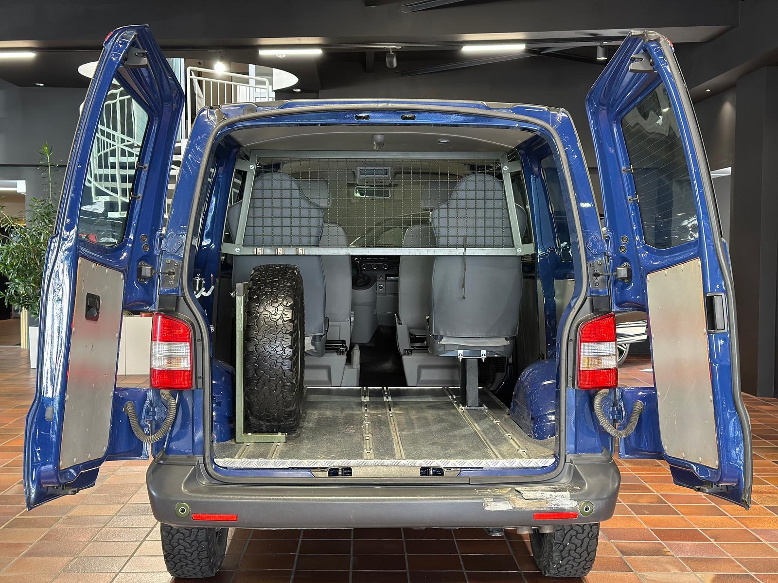 Volkswagen T5 WIDDER 4MOTION ROCKTON SEIKEL BUNDESWEHR OFFR