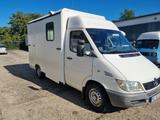 Mercedes-Benz Sprinter - Mercedes-Benz Sprinter aus 2006: Van
