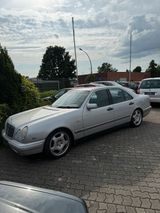 Mercedes-Benz Mercedes W210 E200 - Mercedes-Benz E 200: Limousine, W210