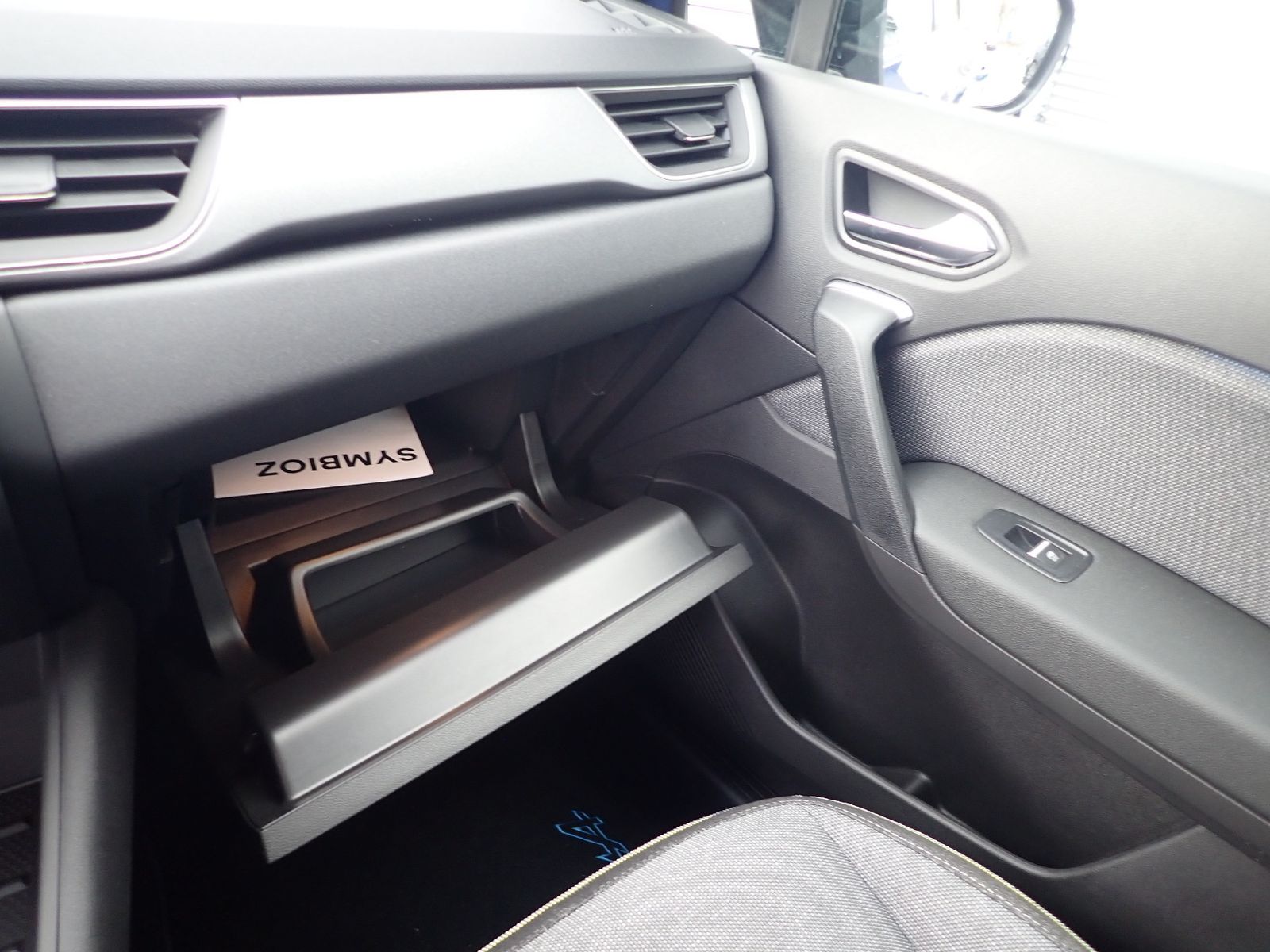 Fahrzeugabbildung Renault Symbioz KISS Full Hybrid E-Tech 160