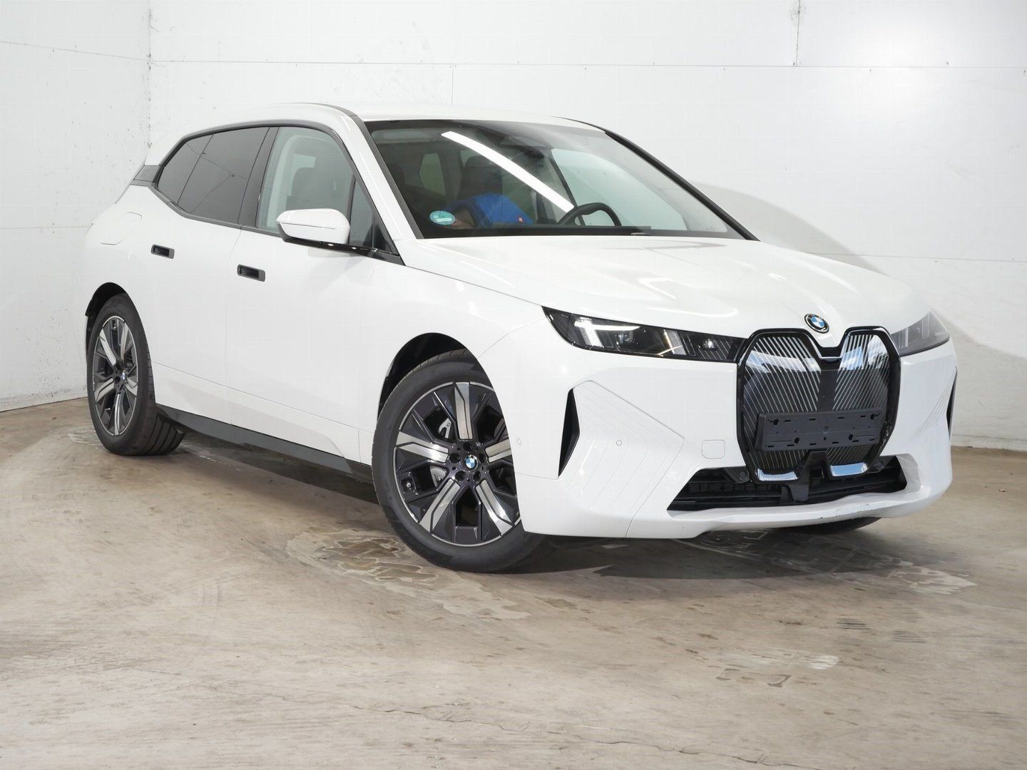 BMW iX xDrive45 LED LC Prof AHK Kamera HK Komfortzg foto 2