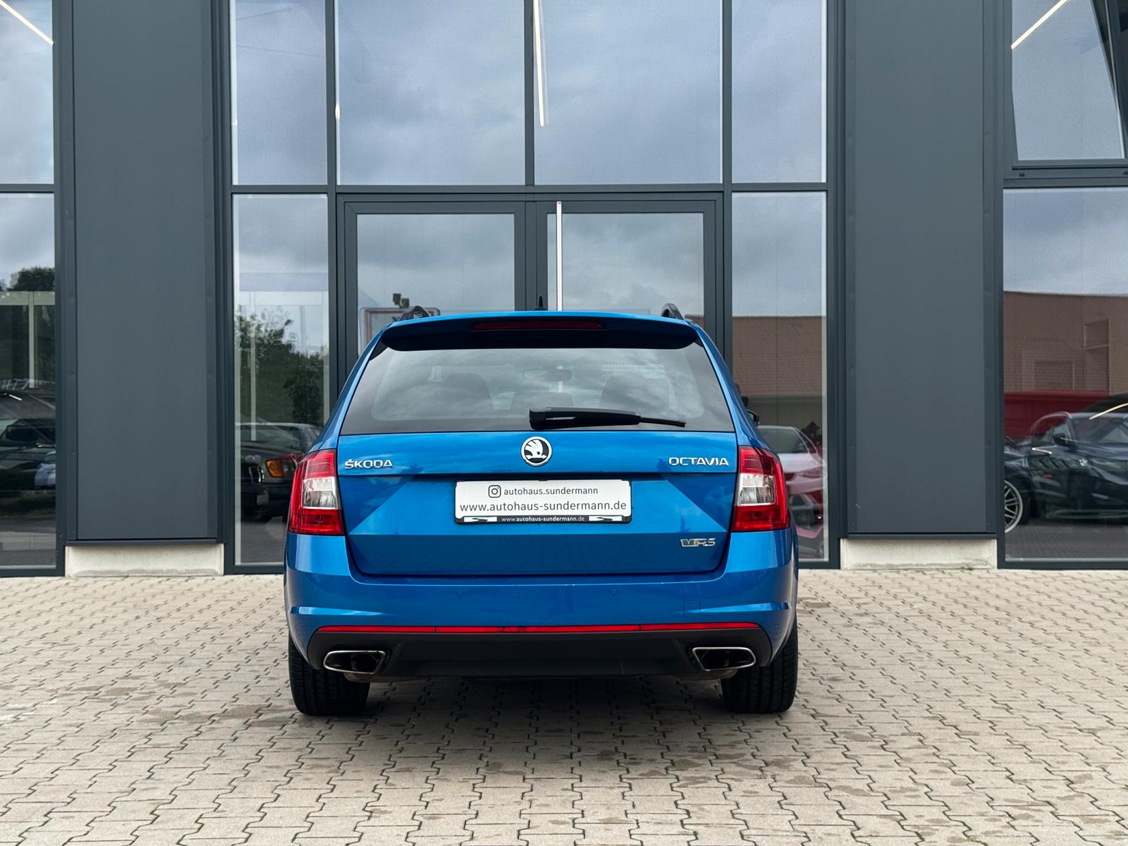 SKODA OCTAVIA - RS - 2.0 TSI 220 CV - XENON - CARPLAY - BVA - PACK SPORT
