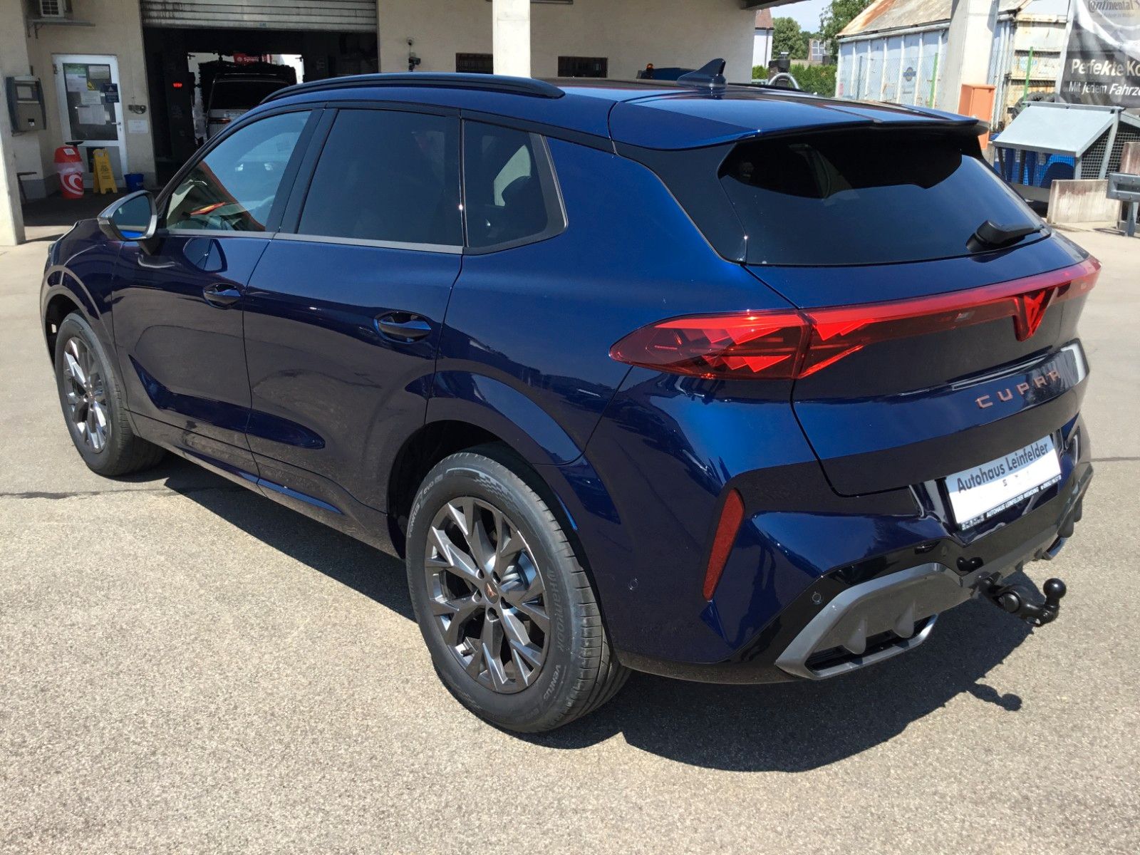 Fahrzeugabbildung CUPRA Terramar 1.5 eTSI DSG+AHK+360°+Headup+ACC