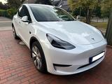Tesla Model Y Hinterradantrieb RWD  - Tesla Model Y in Hamburg