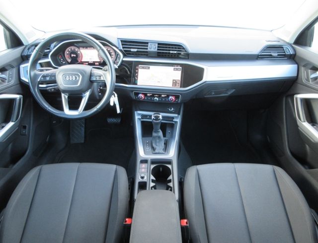 Q3 35 TFSI S-tronic AHK/MATRIX/ASSISTENZ/NAVI+VZ