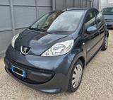 Peugeot 107 "UNICO PROPRIETARIO" - blaue Peugeot 107