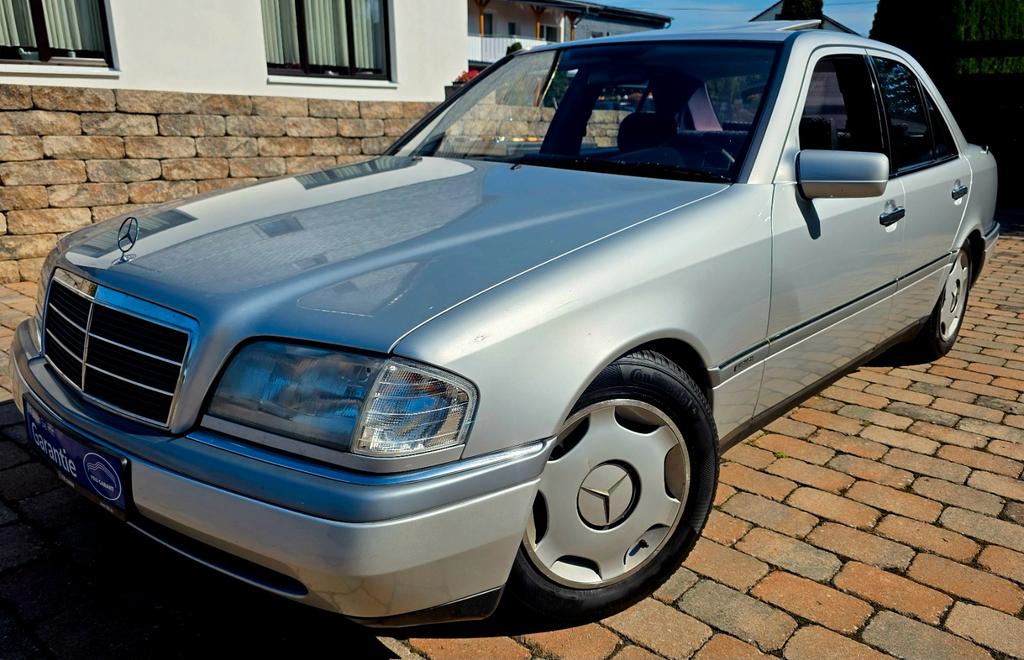 Mercedes-Benz C 180