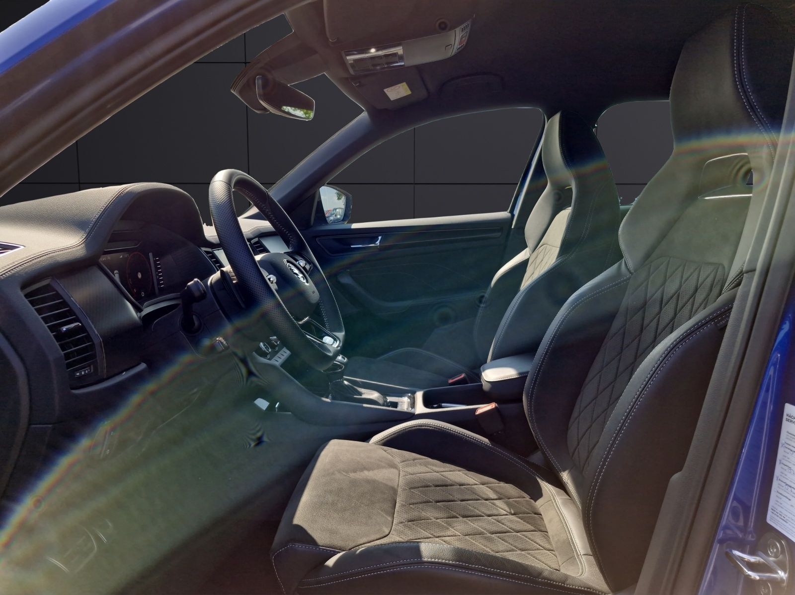 Fahrzeugabbildung SKODA Kodiaq Sportline 1.5 TSI DSG ACC LED KAMERA
