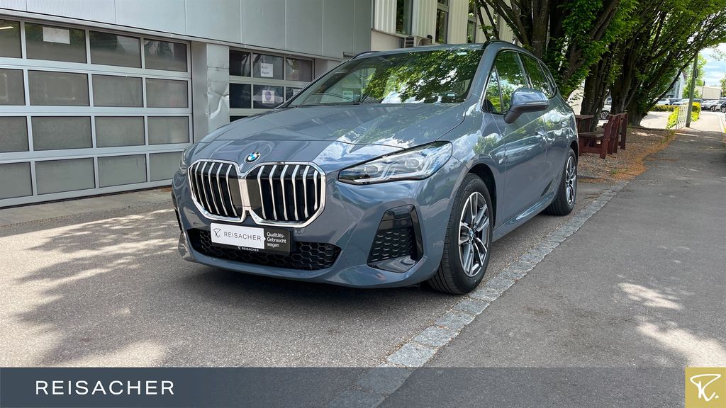 BMW 220 — hlavná fotografia