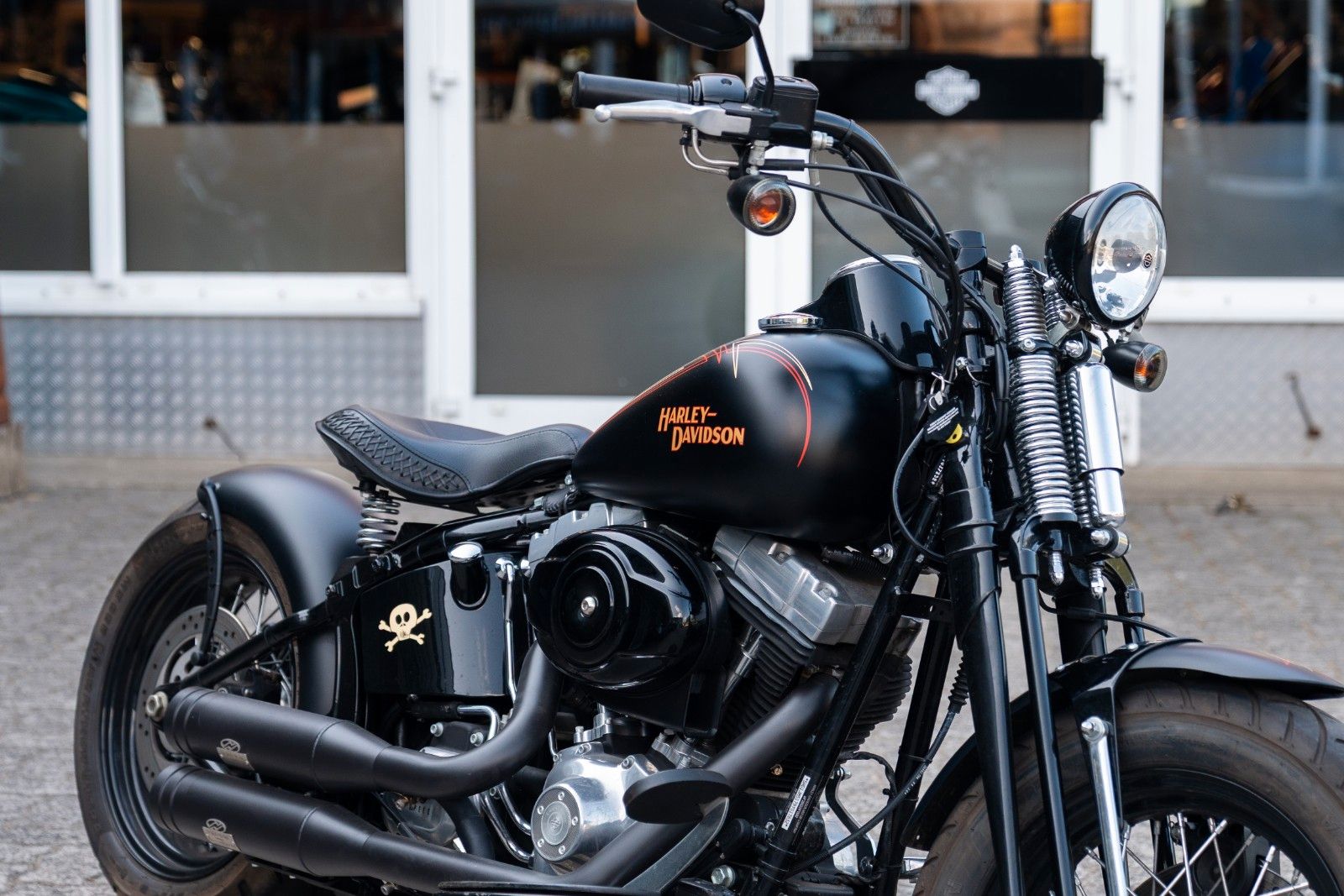 Fahrzeugabbildung Harley-Davidson FLSTSB Cross Bones 96 cui - Jekill - kurzes Heck