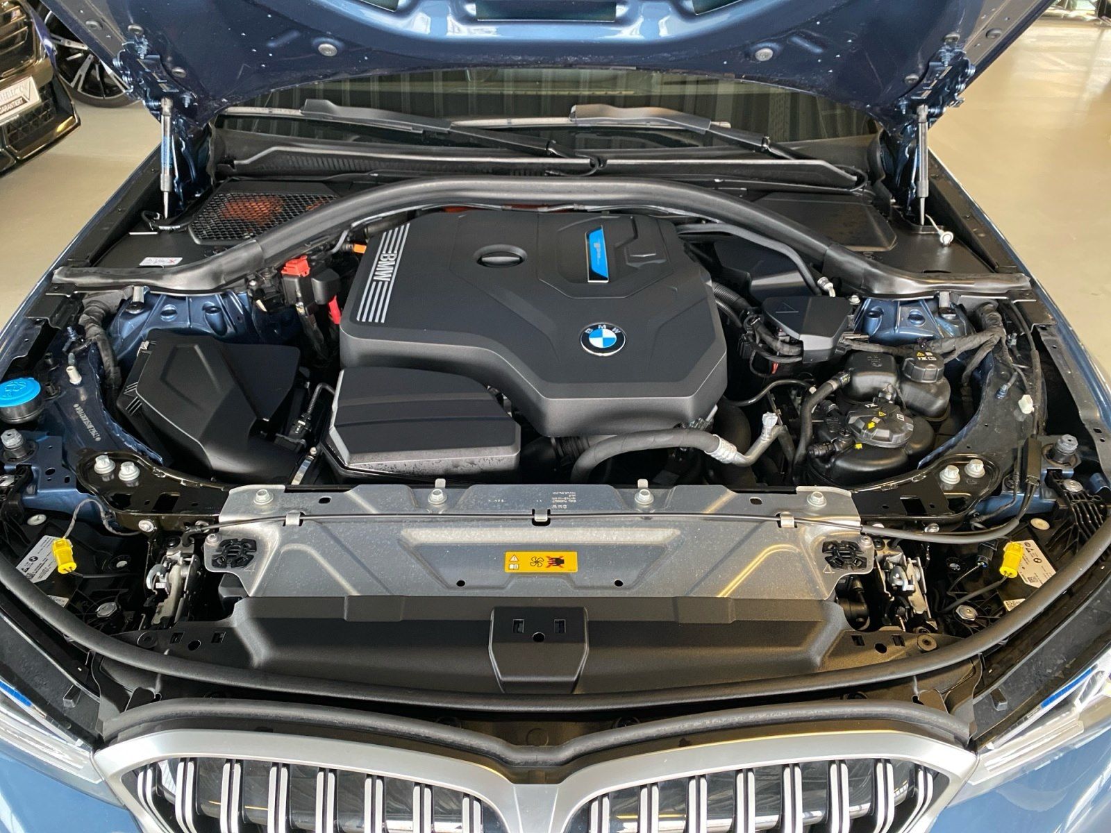 BMW 330 - Bild 18