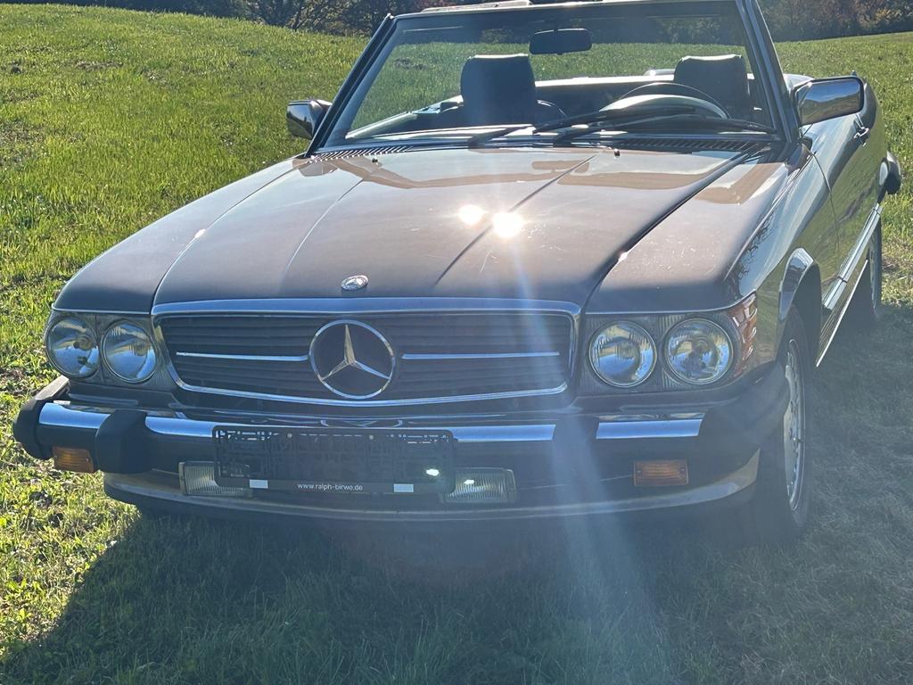 Mercedes-Benz SL 560