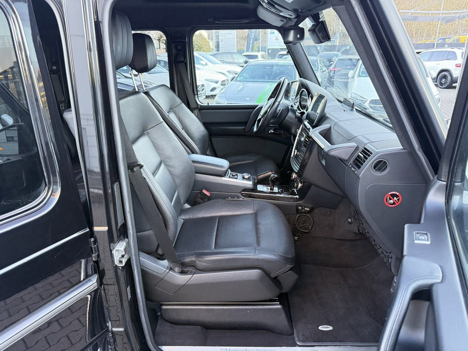 Fahrzeugabbildung Mercedes-Benz G 500 AHK*SCHIEBEDACH*STANDHEIZUNG+HARMAN-KARDON
