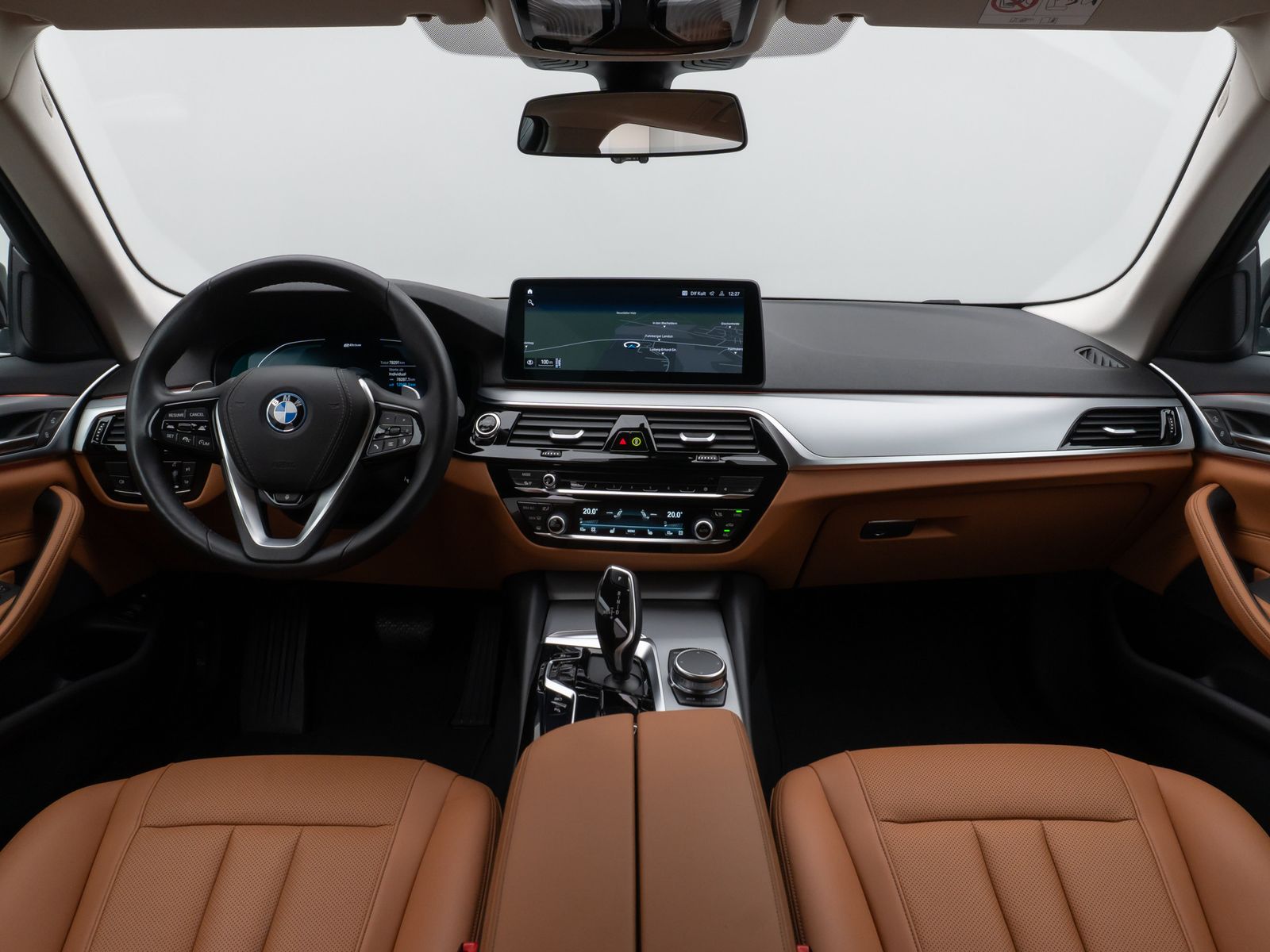 Fahrzeugabbildung BMW 530e xD Laser Kamera HUD DAB HiFi 4xKlima AHK