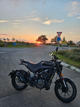 Husqvarna Svartpilen 125 - TOP Zustand - HUSQVARNA SVARTPILEN 125