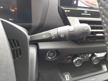 Citroën C4 Max 1.2 PT130 AT HUD°Navi°LED°ACC°CarPlay°RFK